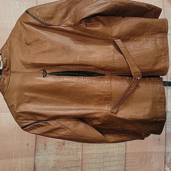 PICOR Men's Brown Leather Coat - Picture 6 of 13